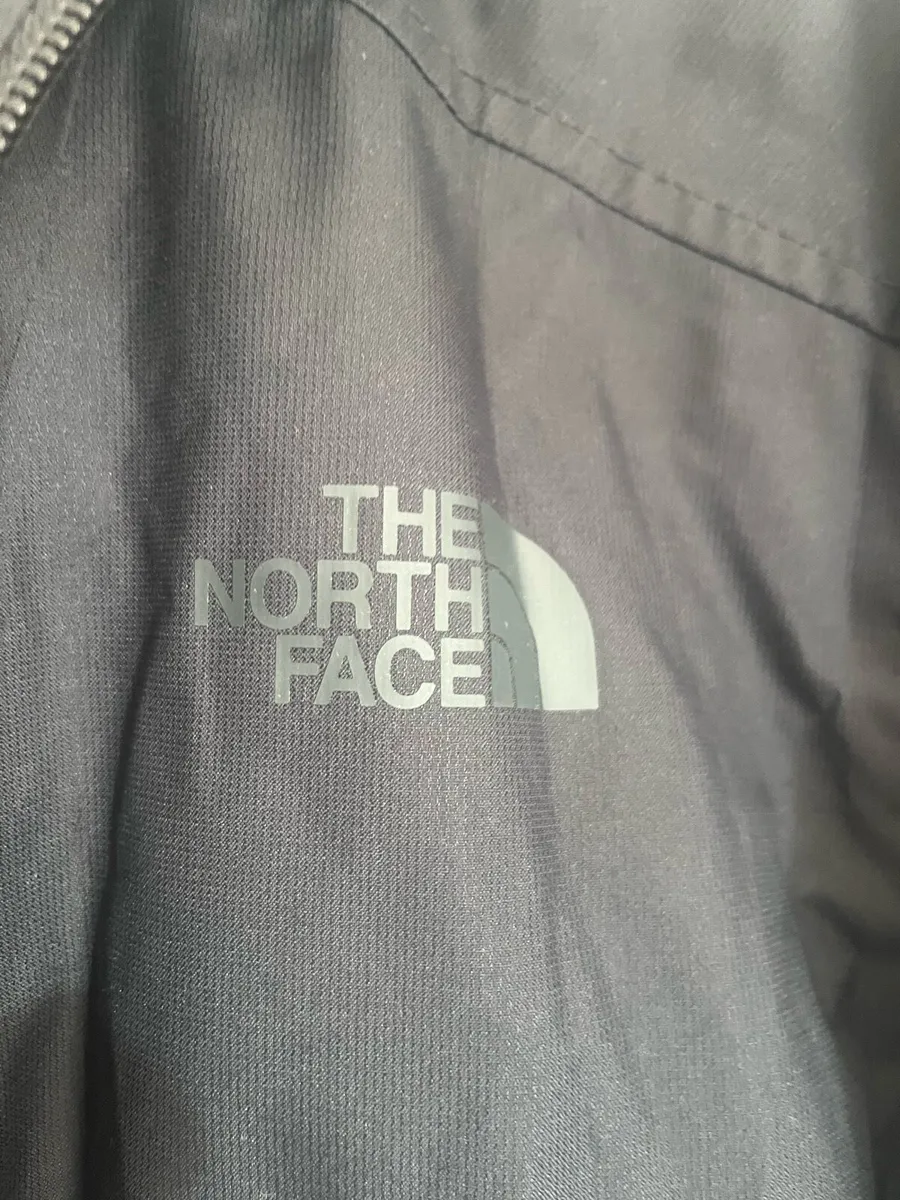 New North Face Jacket size small - Image 3