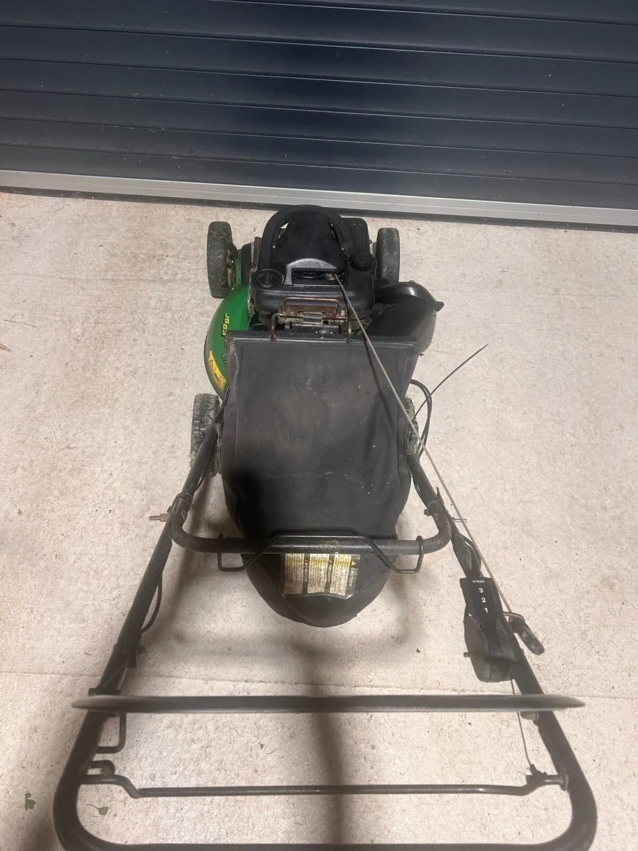 John Deere Push Lawnmower - Image 3