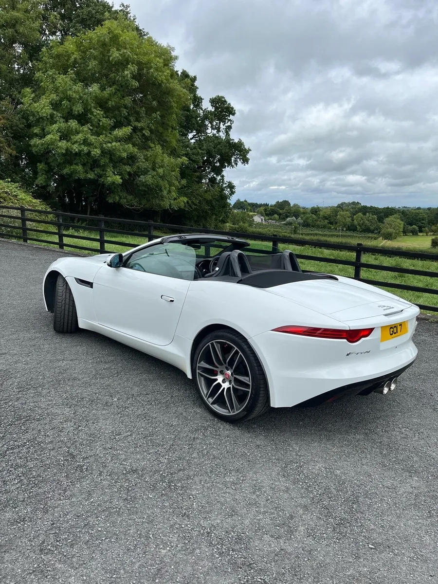 Jaguar F Type - Image 3