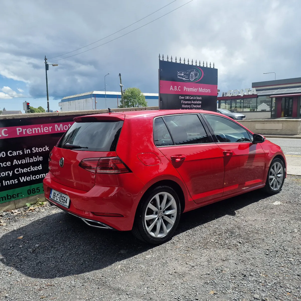 Volkswagen Golf 2018 1.6 TDI 115HP Highline - Image 2