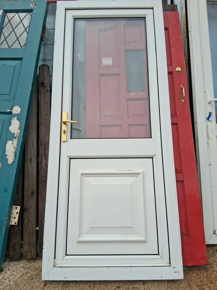 Back door 895 x 2135
