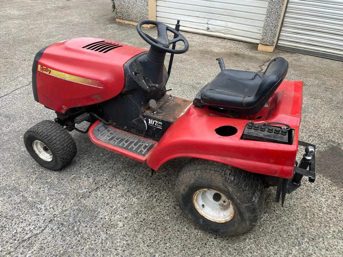 Ride On Tractor 18HP V Twin - Image 2