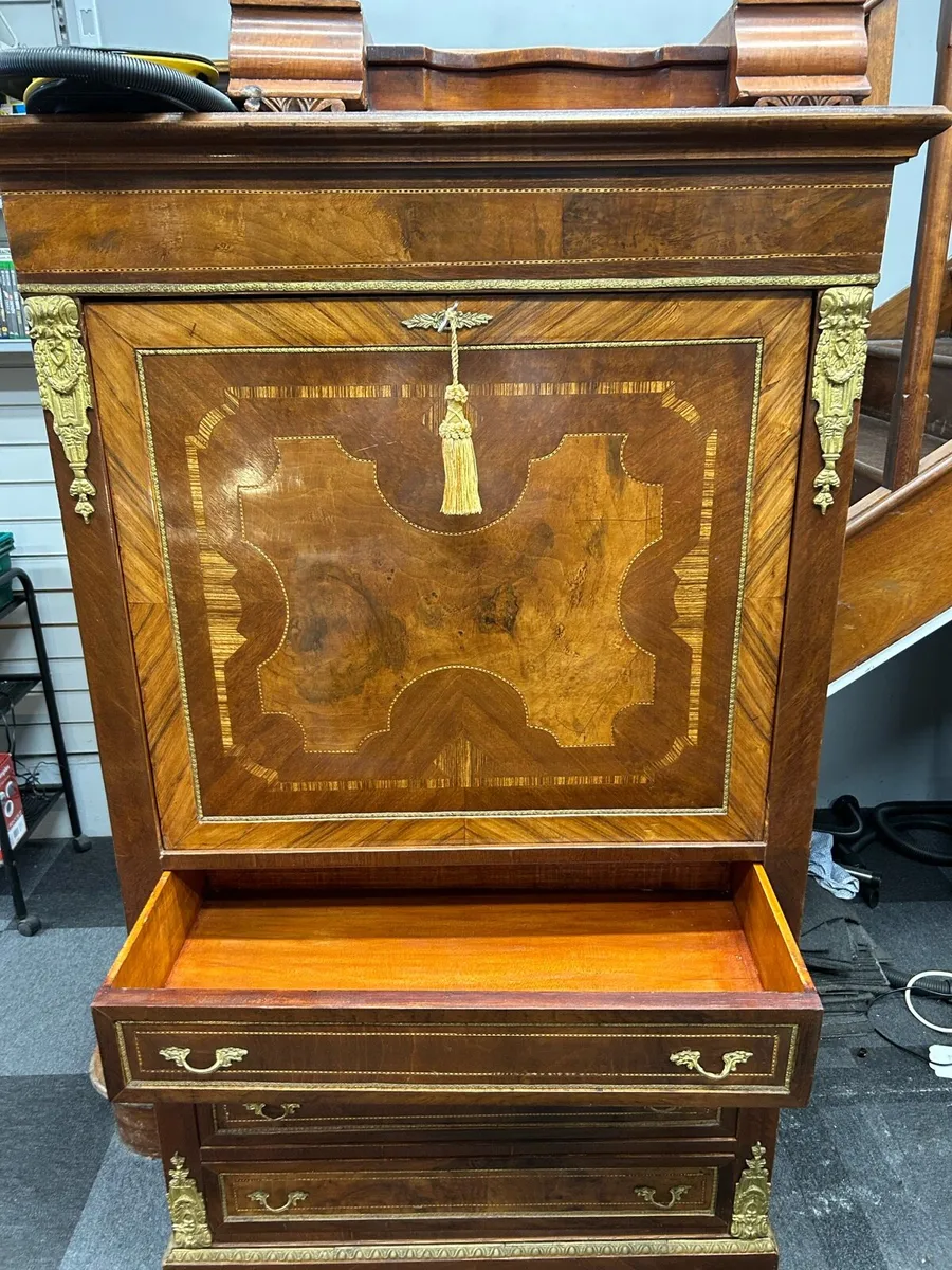Cabinet - Image 2
