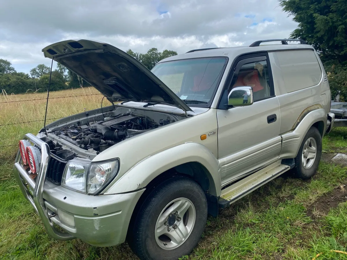 Toyota Land Cruiser 2003 - Image 3