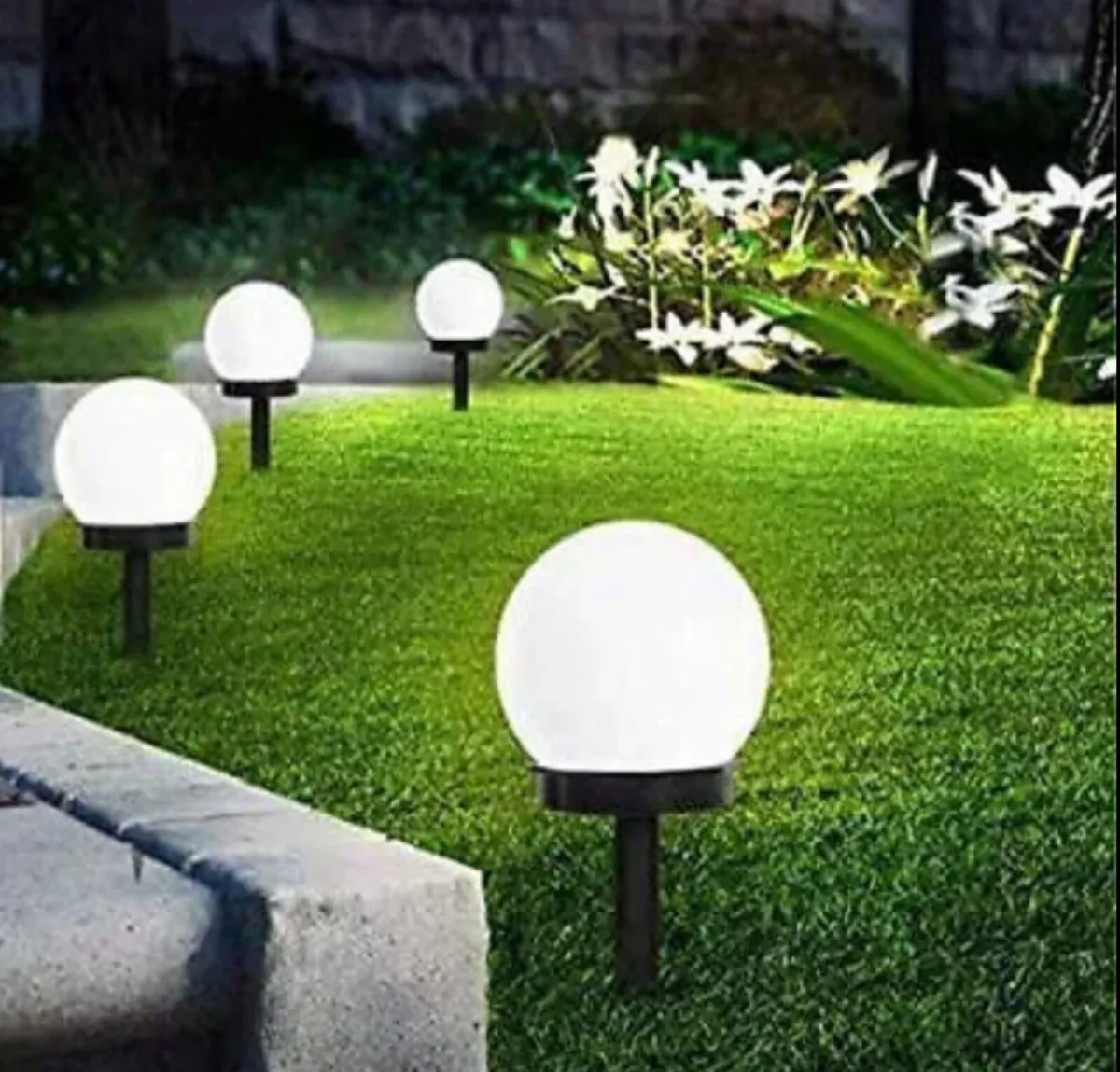 8 x Solar LED Garden Globe Lights NEW - Image 2