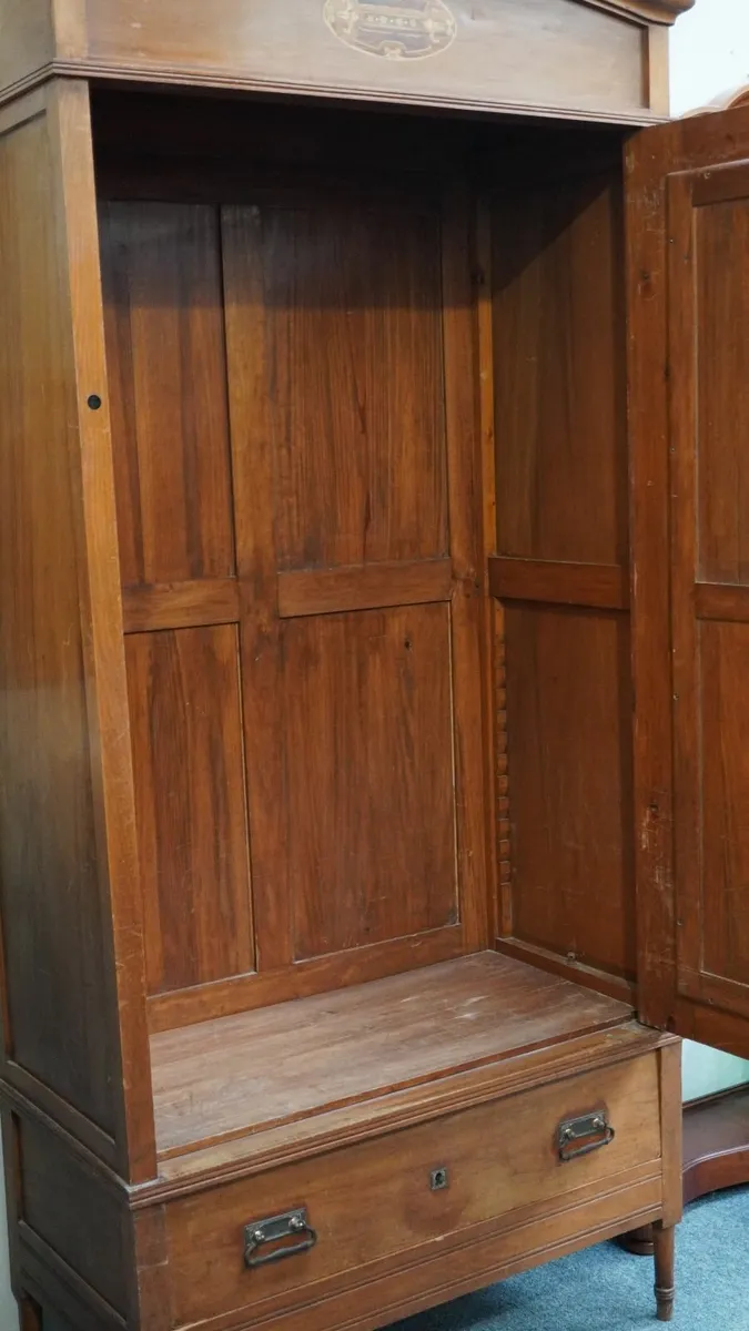 🪞 Antique French Wardrobe with Mirror - Image 3