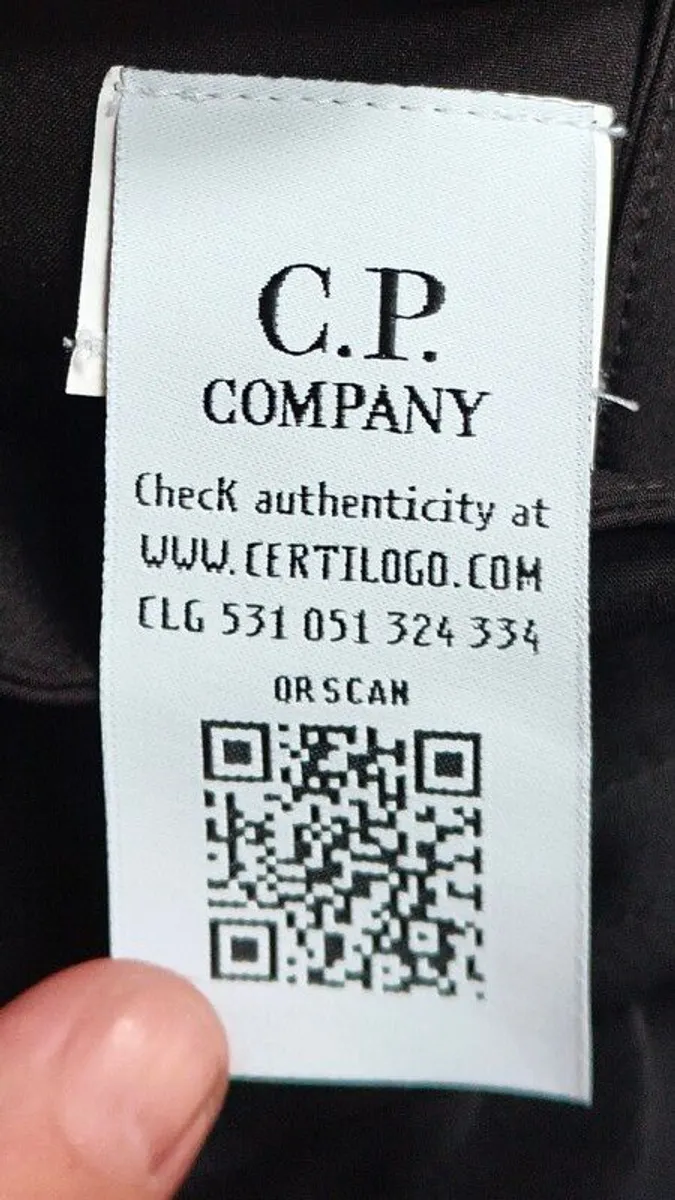 CP Company Black Metropolis Jacket - Image 3