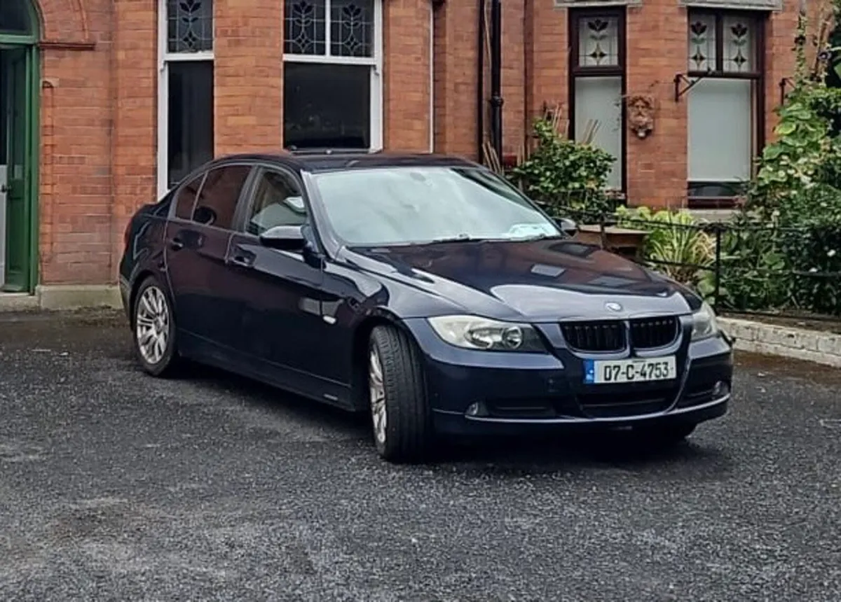 BMW 316i e90 - Image 1