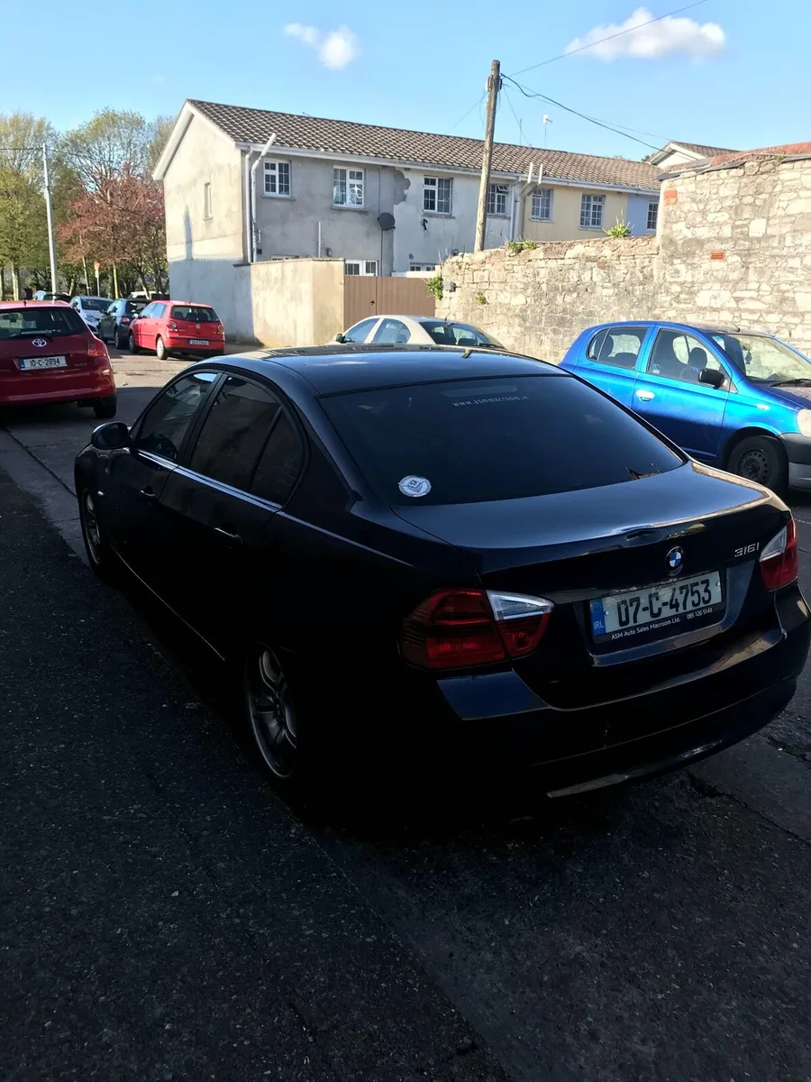 BMW 316i e90 - Image 3