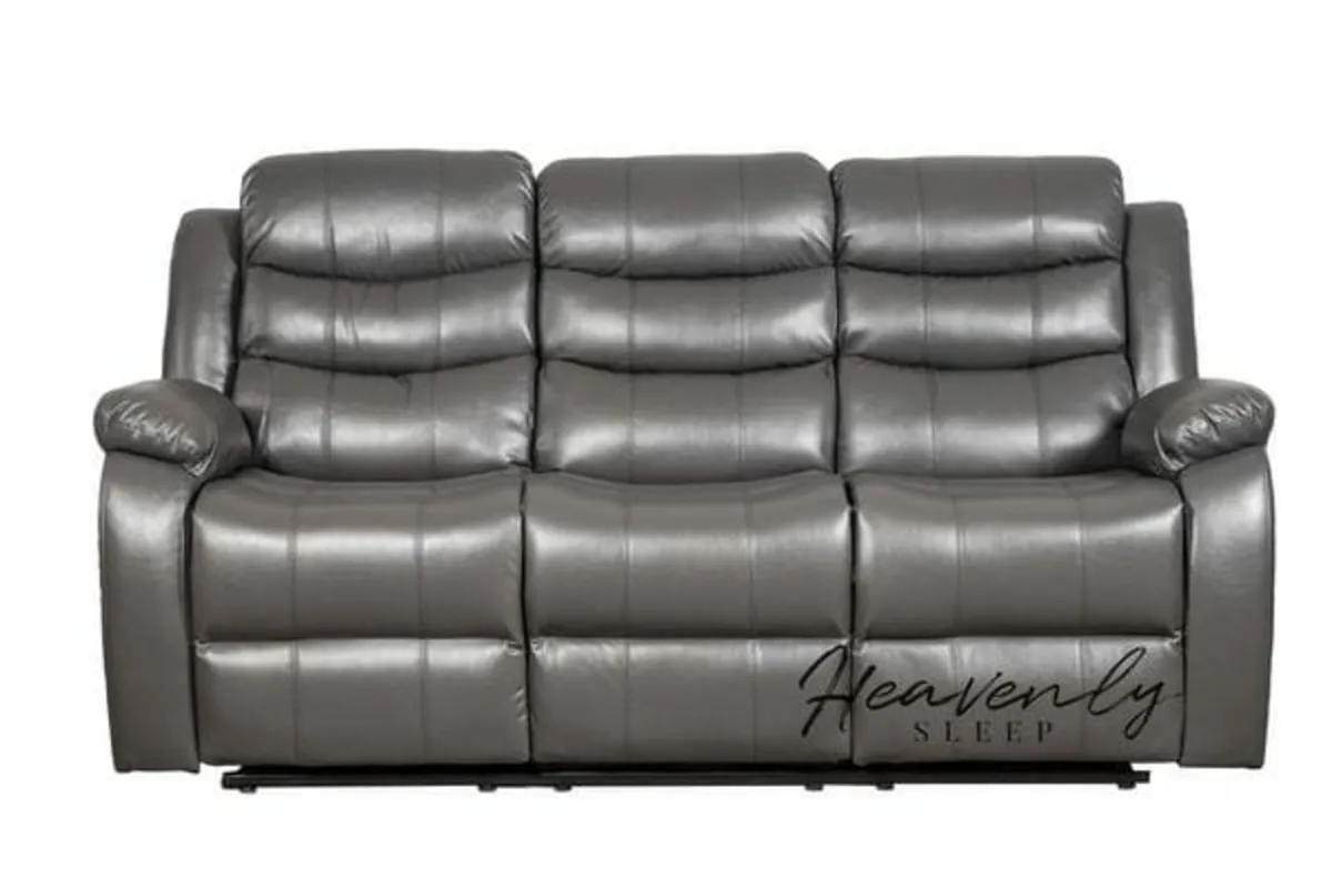 Sofa Sale – Pay After Satisfaction
Brand new sofas - Image 2