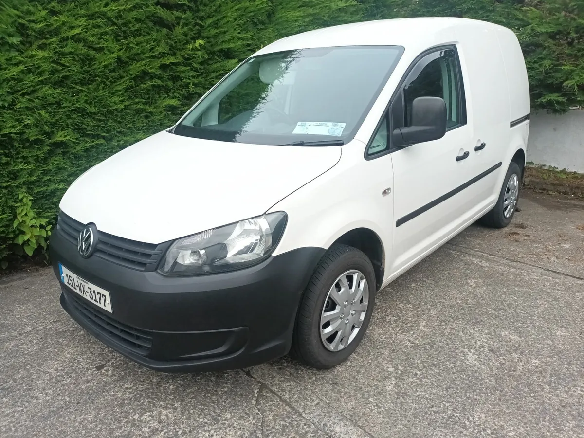 Volkswagen Caddy 2015 doe may 2026 - Image 1