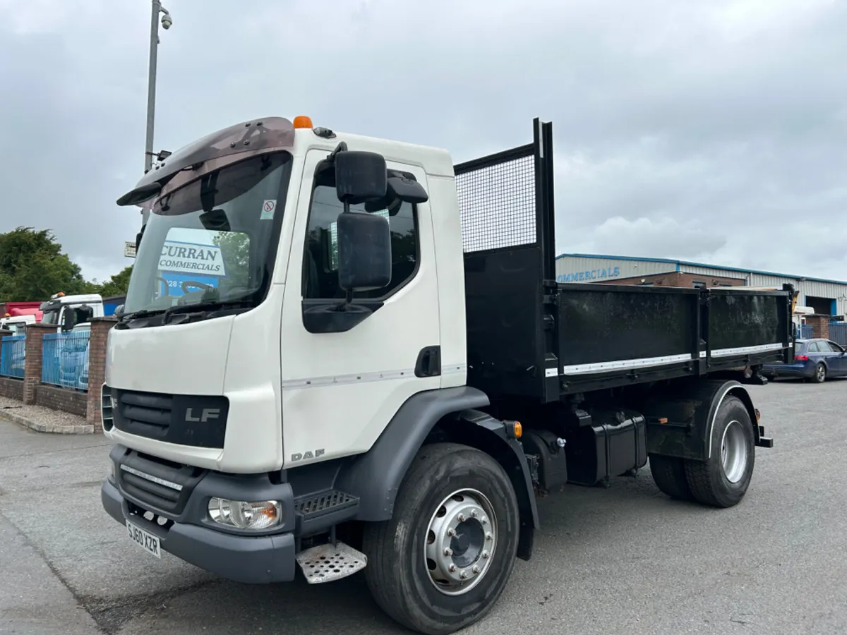 2010 Daf lf 55 220 18 ton 3 way tipper - Image 1