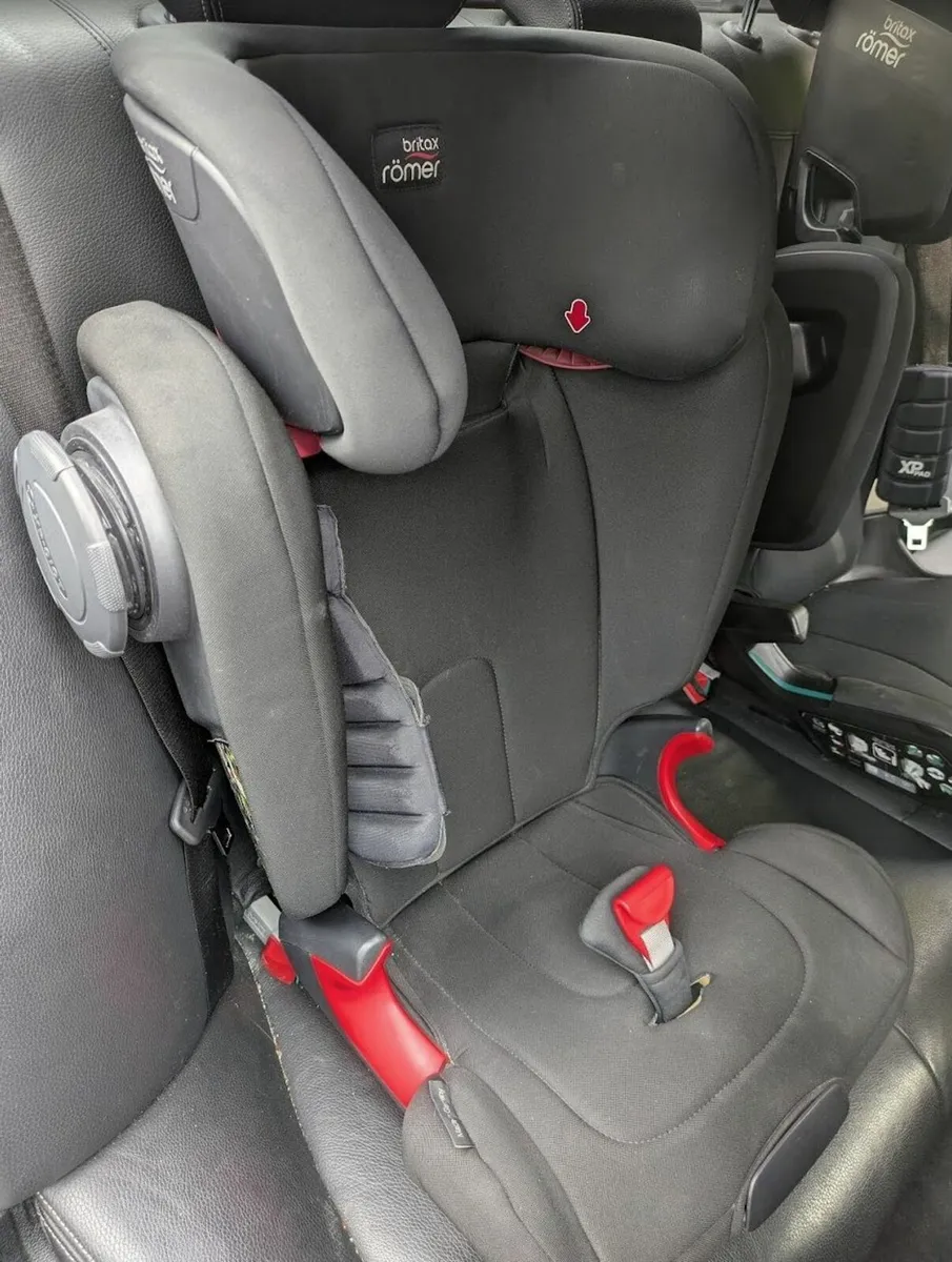 Britax Kidfix II XP High Back Booster Car Seat - Image 1