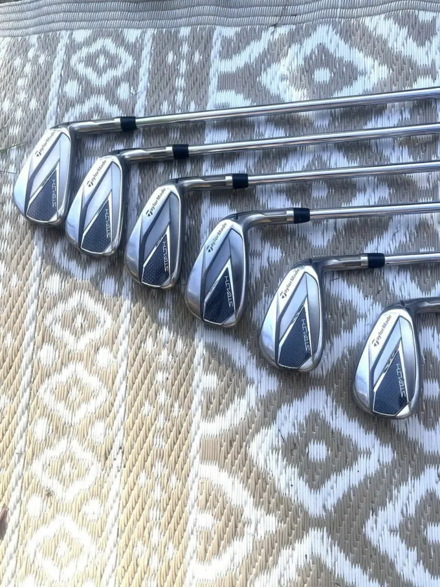 Taylormade Stealth Irons / 5-PW / Regular Flex - Image 1