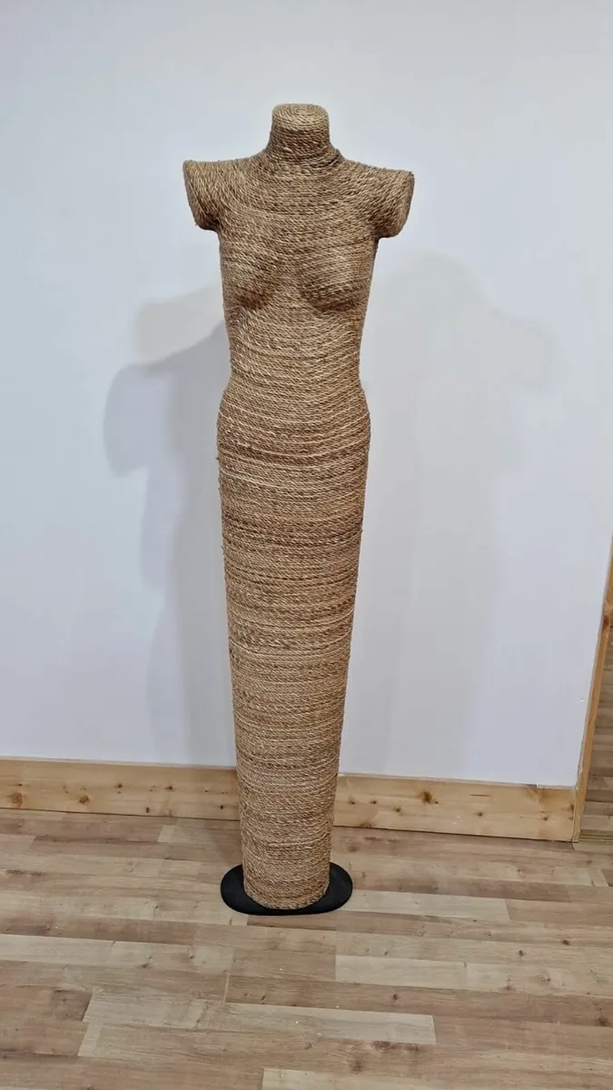 Ladies Fashion Mannequins - Image 4