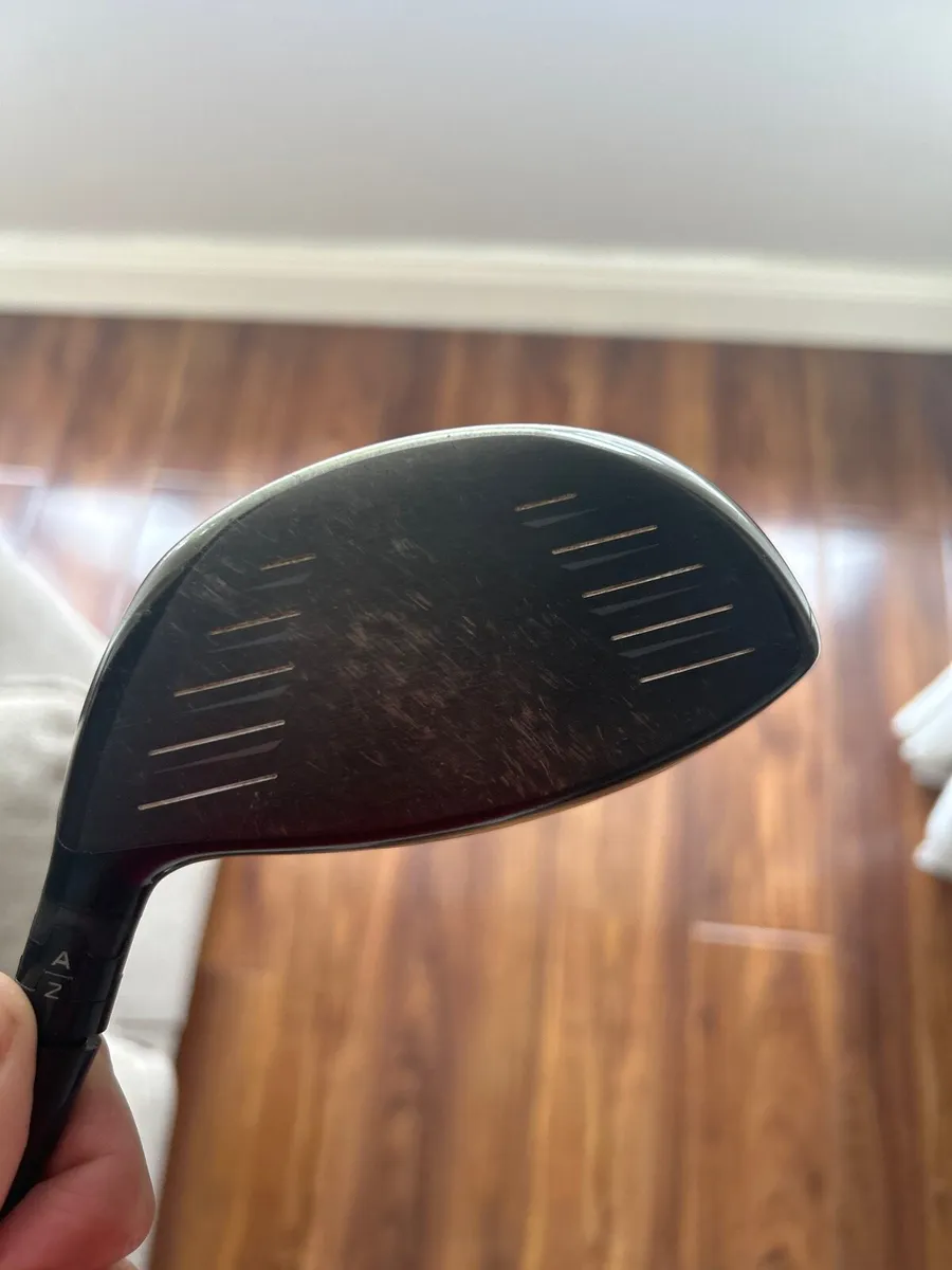 Titleist 915 D2 driver - Image 2