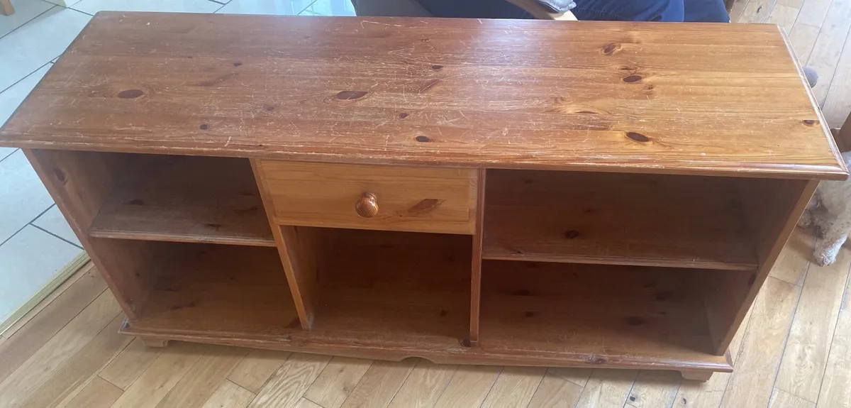 Tv cabinet