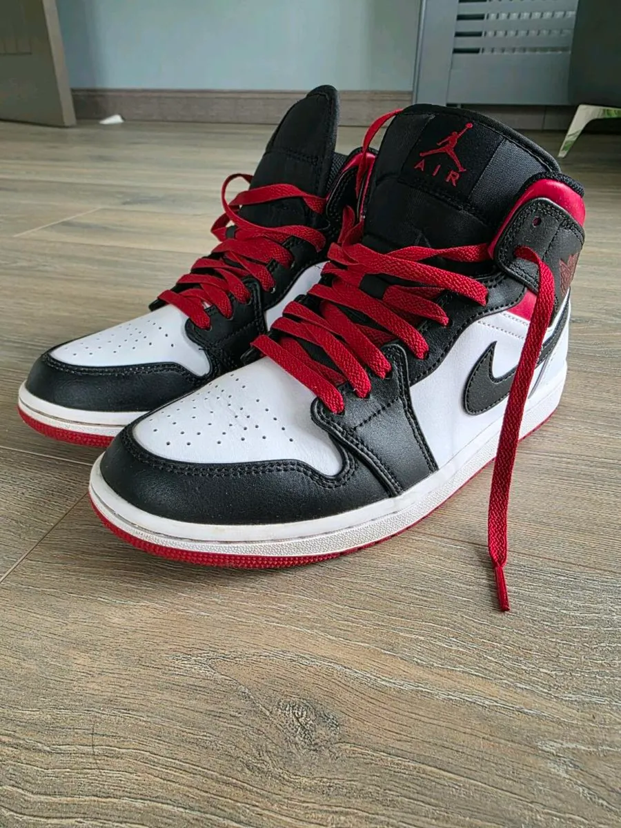 Air Jordan 1 high (not reps) like new. - Image 1