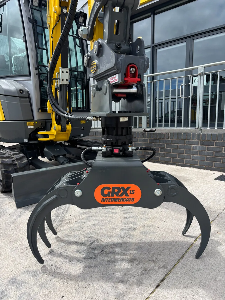 New Wacker Neuson EZ26-2 Arb Spec mini digger - Image 2