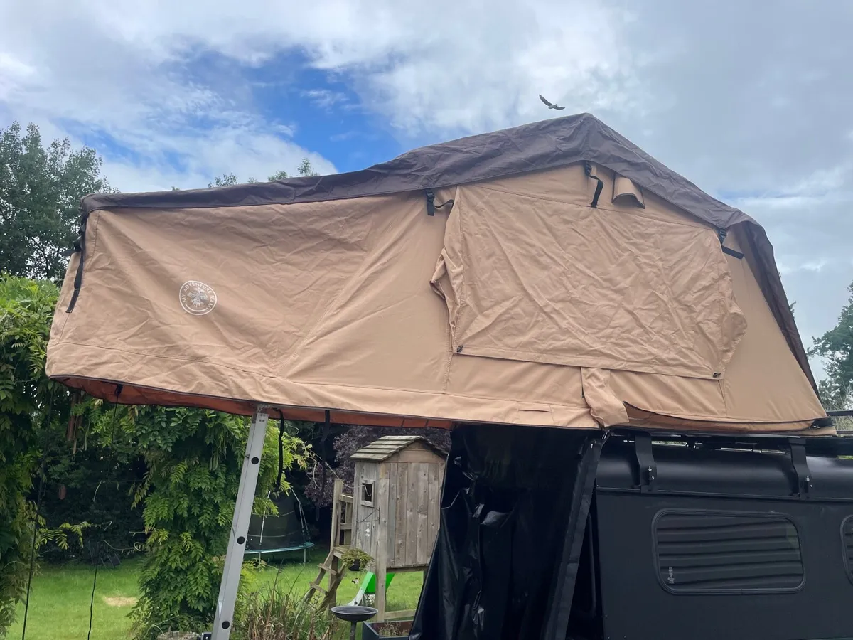 Rooftop tent - Image 3
