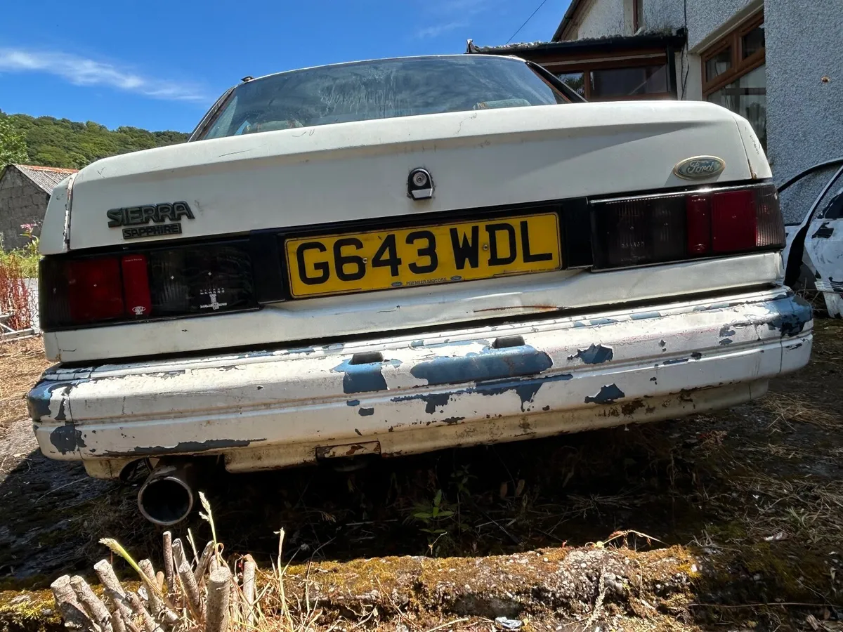 Ford Sierra 2.0 dohc efi injection  1990 - Image 1