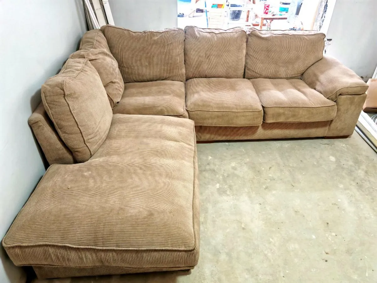 perfect condition sofa - Image 1