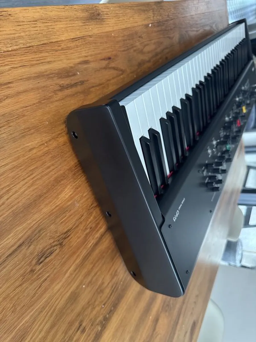 Yamaha CP73 - Image 3