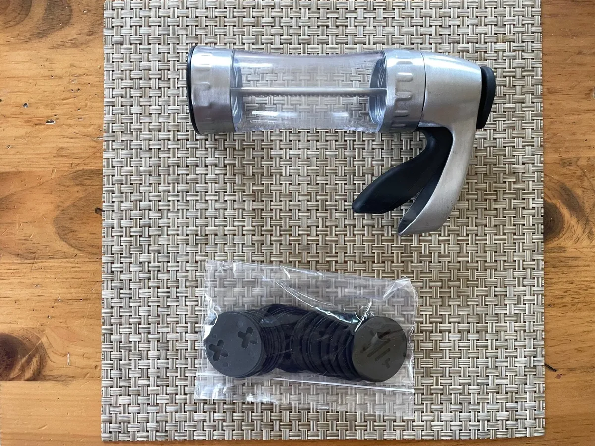 Wilton Spritz Cookie Press - Image 1