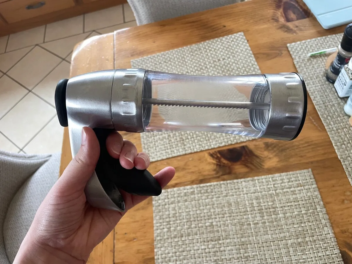 Wilton Spritz Cookie Press - Image 2