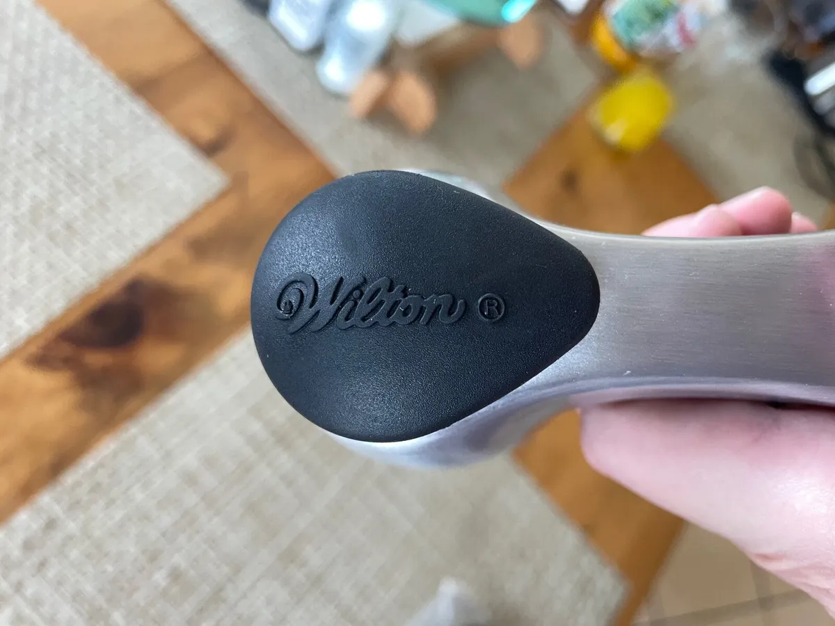 Wilton Spritz Cookie Press - Image 3