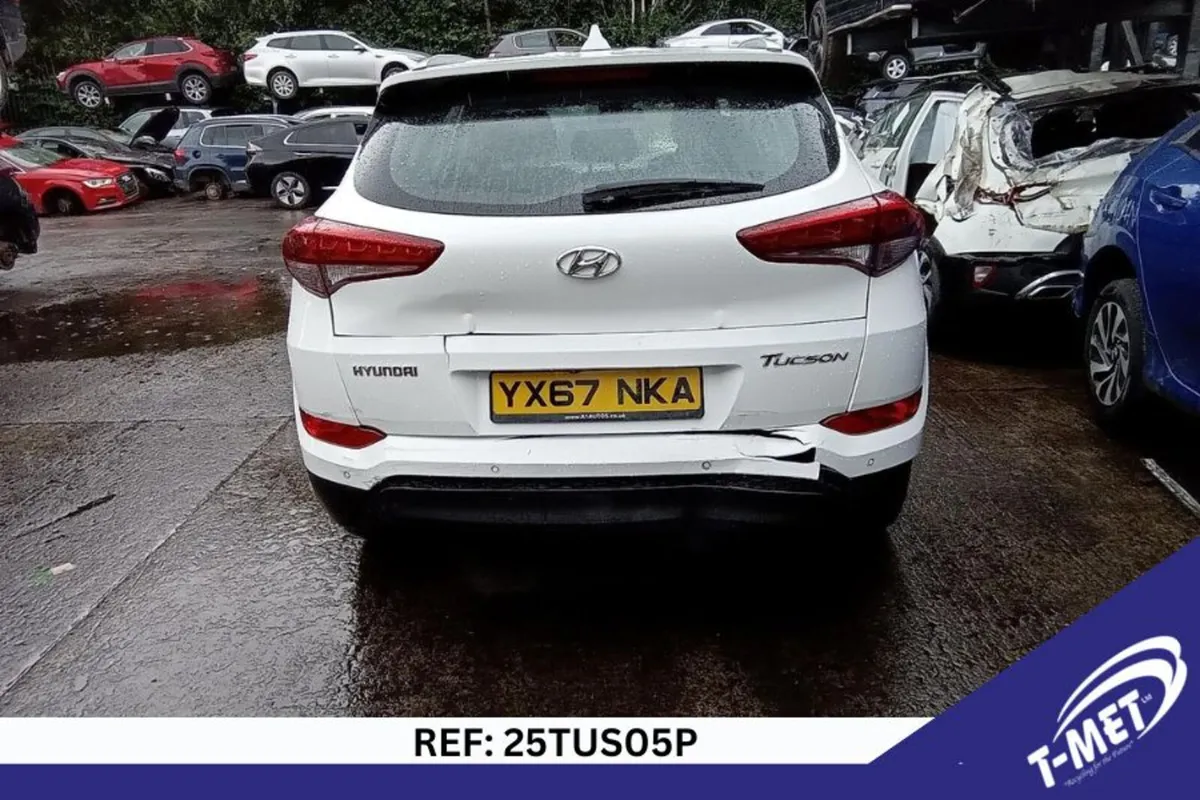 2017 HYUNDAI TUCSON BREAKING FOR PARTS - Image 2