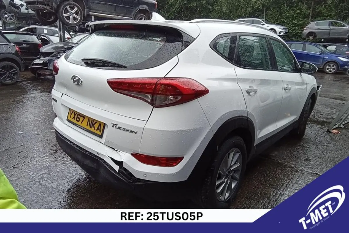 2017 HYUNDAI TUCSON BREAKING FOR PARTS - Image 3