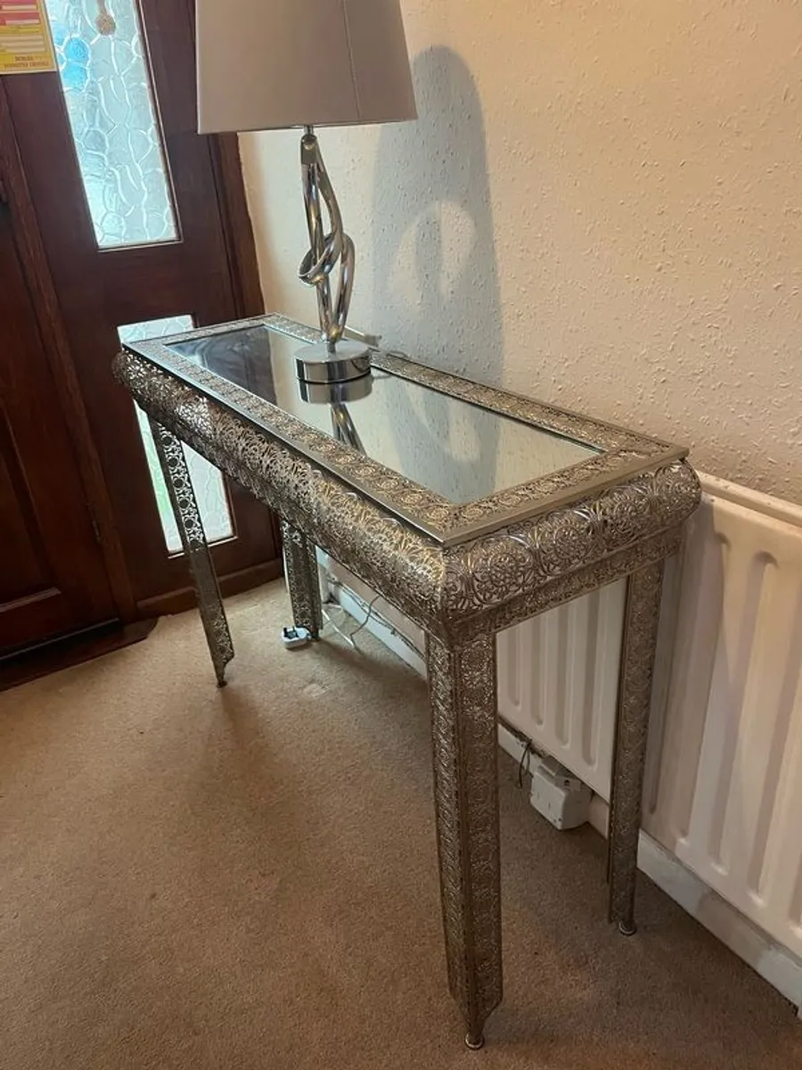 Hall table - Image 2