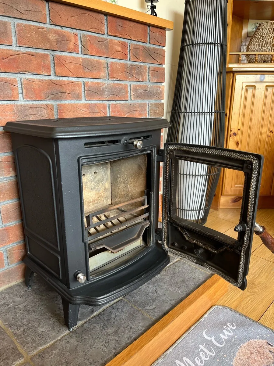 Oisin Eco solid fuel stove - Image 3