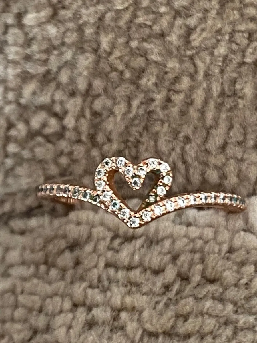 Pandora heart shape ring - Image 1