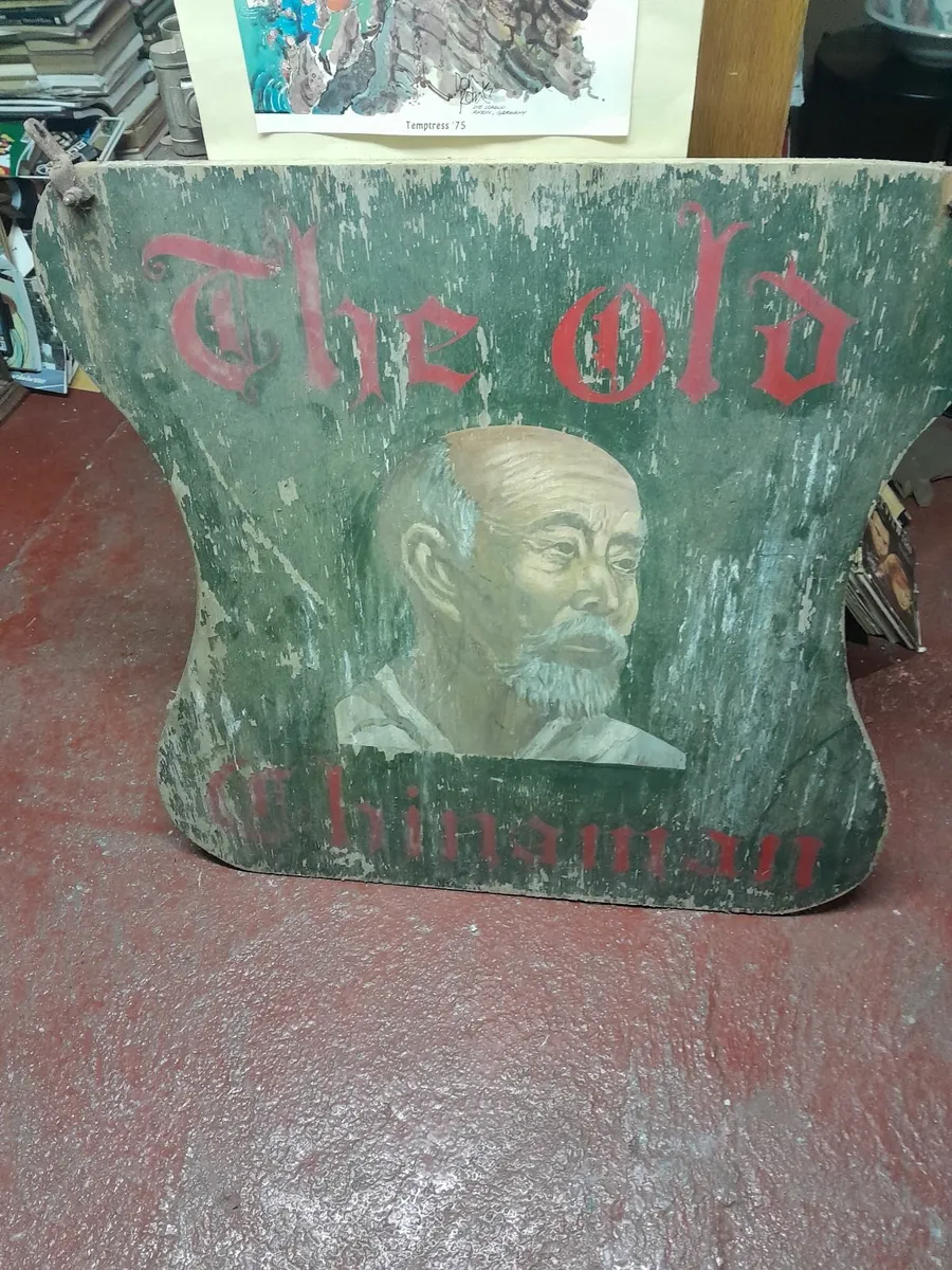 The old China man  wooden  singh - Image 1