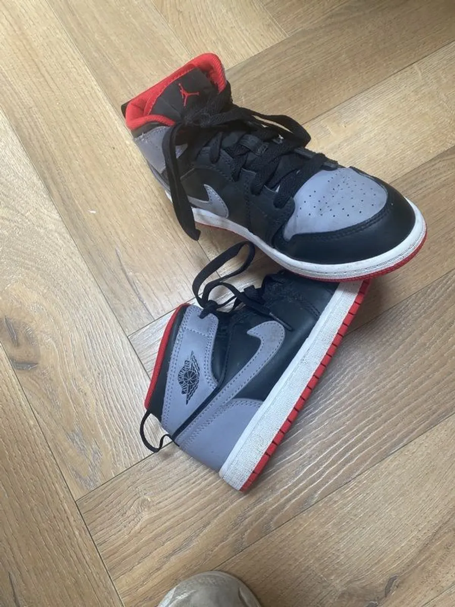 kids nike jordons - Image 2