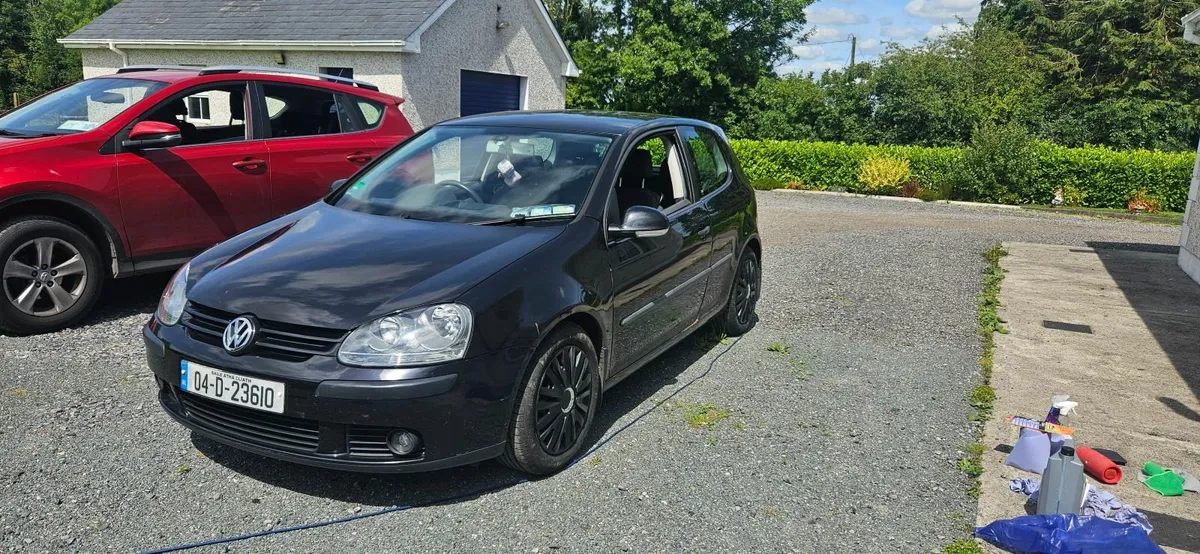Volkswagen Golf 2004 - Image 2
