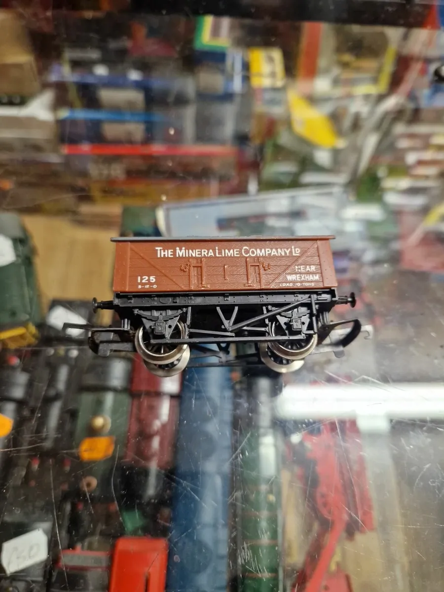 Hornby OO Gauge Wagon - Image 1