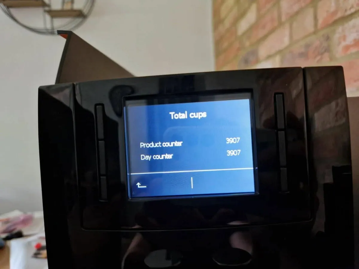 JURA E8 Bean-to-Cup Coffee Machine - Image 2