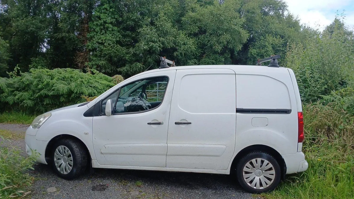 2011 Citroën berlingo 1.6 diesel doe Feb 25 - Image 1