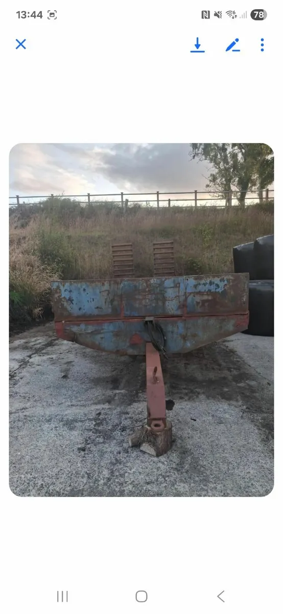 Low loader - Image 3