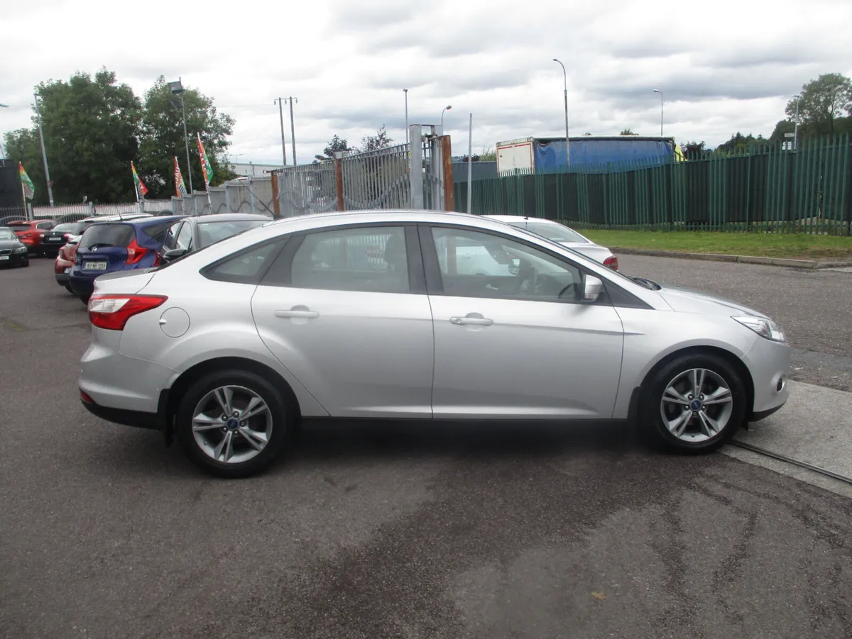 Ford Focus 2014 - Image 3