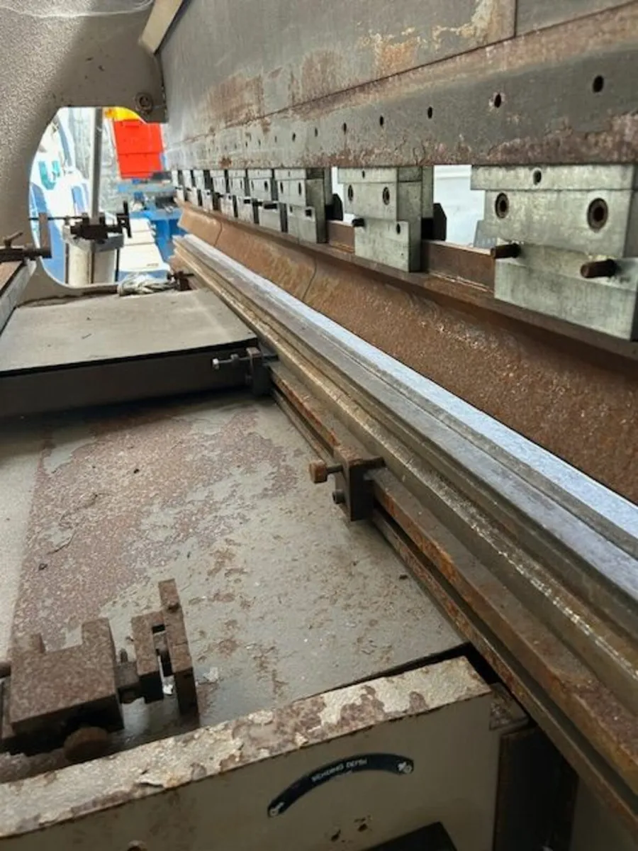 Brake Press 60 Ton - Image 3