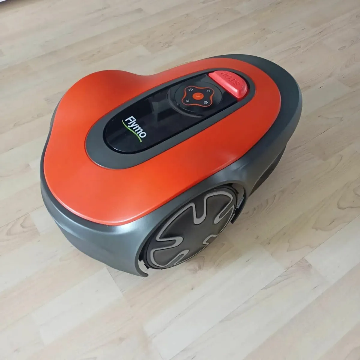 Flymo EasiLife GO 250 Automatic Robotic Lawn Mower - Image 3