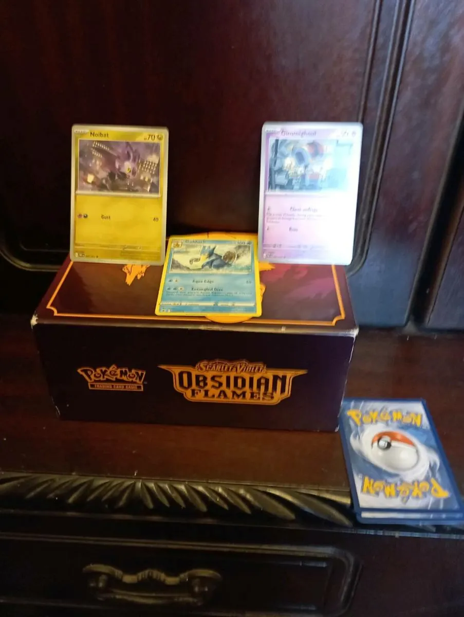 POKÉMON TRADING CARDS - Image 1