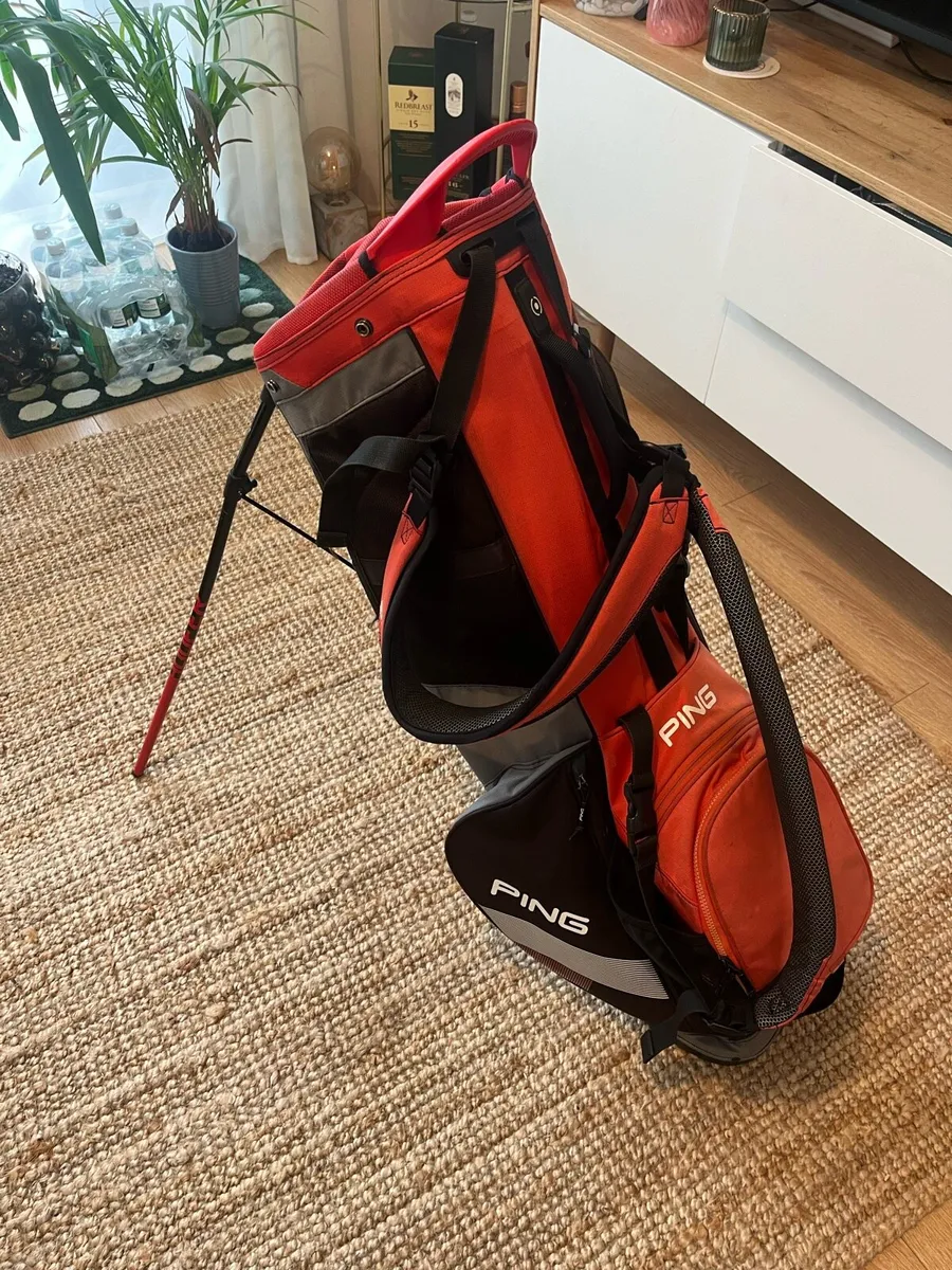 Ping Hoofer Lite Stand Golf Bag - Image 1