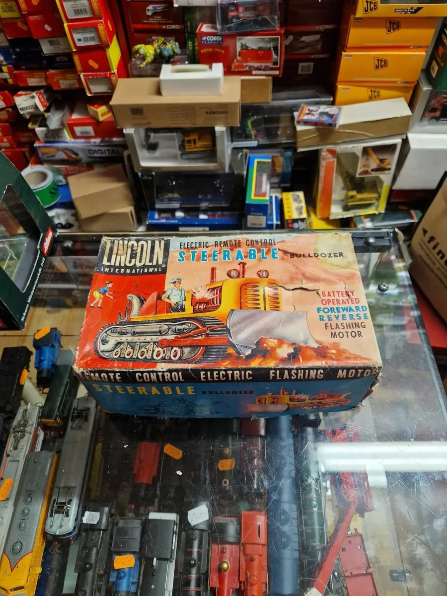 Corgi Lincoln Rc Bulldozer - Image 1