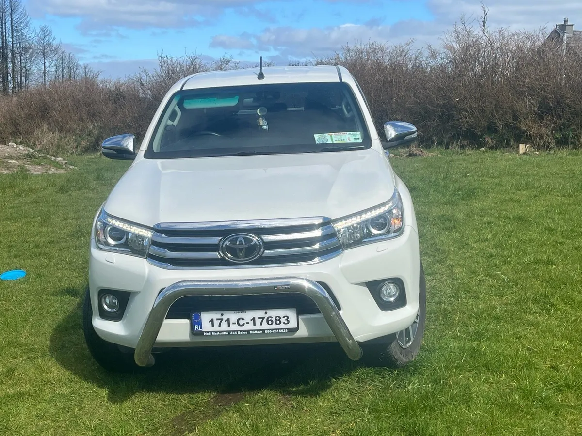 Toyota Hilux - Image 2