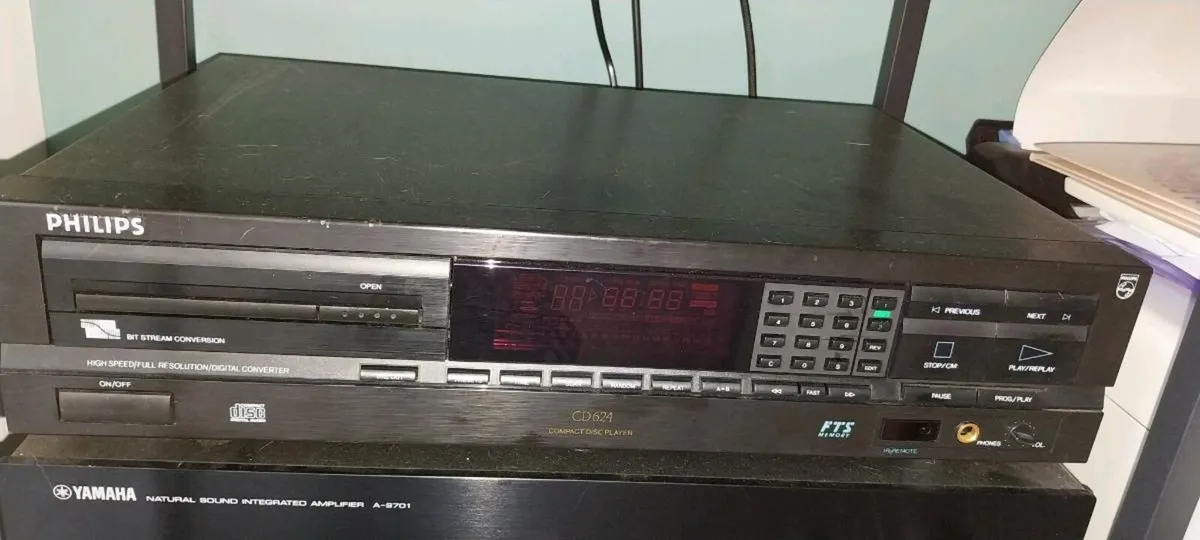 Vintage Philips CD 624